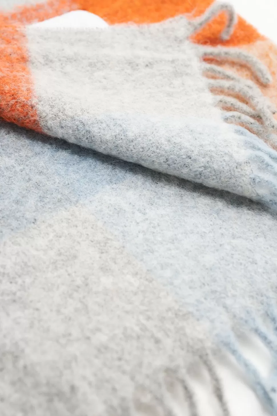 cph_shawl_2_wool_mix_4.webp COPENHAGEN STUDIOS Cph Shawl 2 Wool Mix^ Sjaals